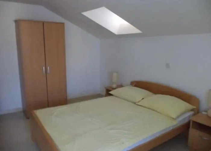 Apartment With A Parking Space Nska, Krk - 23054 Malinska