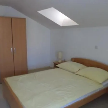 Apartment With A Parking Space Nska, Krk - 23054 Malinska