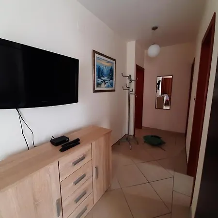 With A Parking Space Nska, Krk - 23054 Apartment Malinska