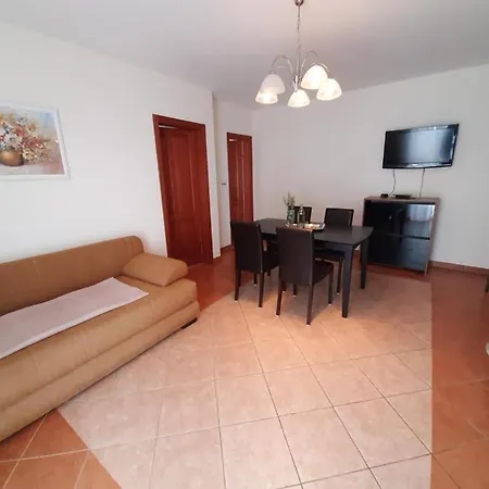Apartment With A Parking Space Nska, Krk - 23054