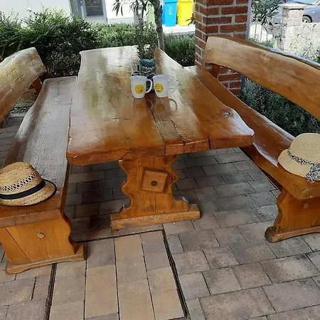 Apartment With A Parking Space Nska, Krk - 23054 Malinska