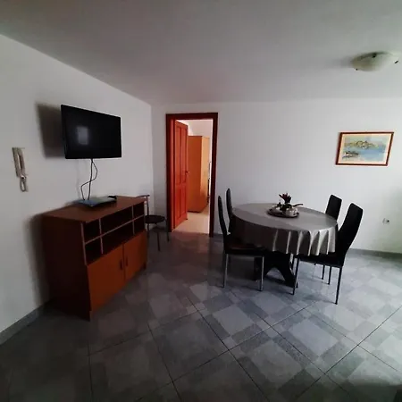 With A Parking Space Nska, Krk - 23054 Διαμέρισμα *